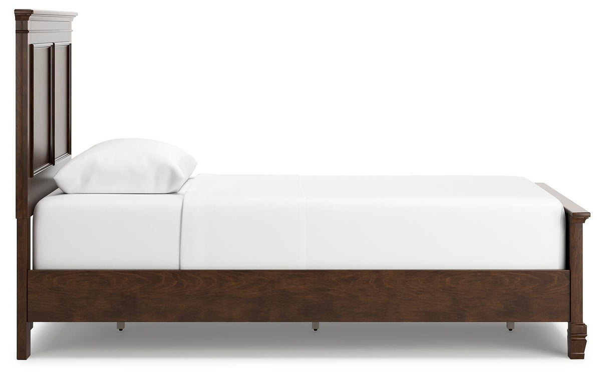 Danabrin Panel Bed