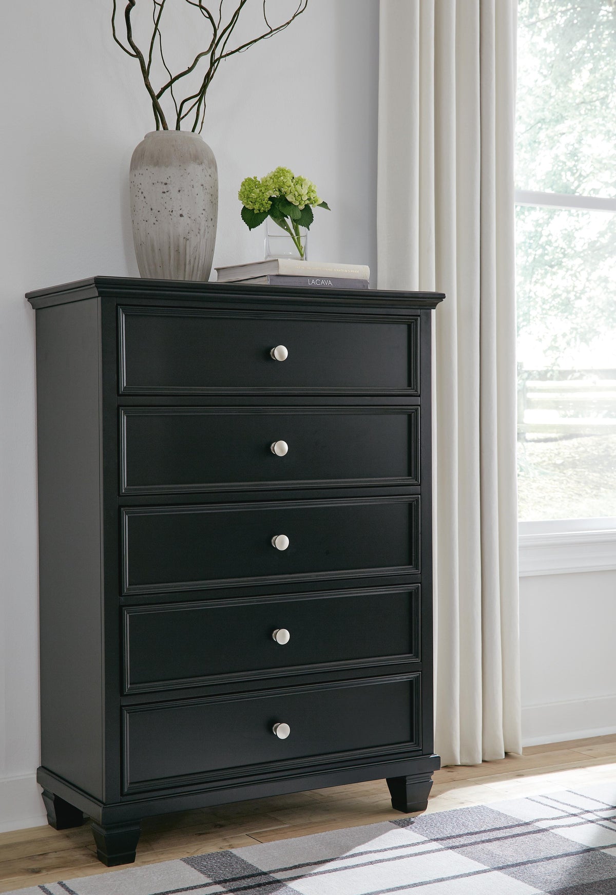 Lanolee Chest of Drawers - B687-46 - product view or room setting; only chest included (supplier image 2)