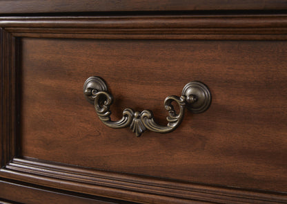 Lavinton Dresser - B764-31 - finish or detail (supplier image 8)