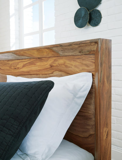 Dressonni Queen Panel Bed, Dresser and Mirror - B790B3 - finish or detail (supplier image 23)