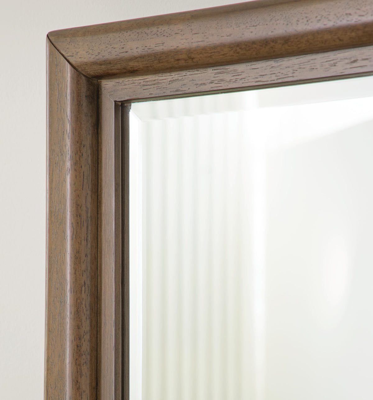Marxmore Dresser and Mirror - B863B1 - finish or detail (supplier image 4)