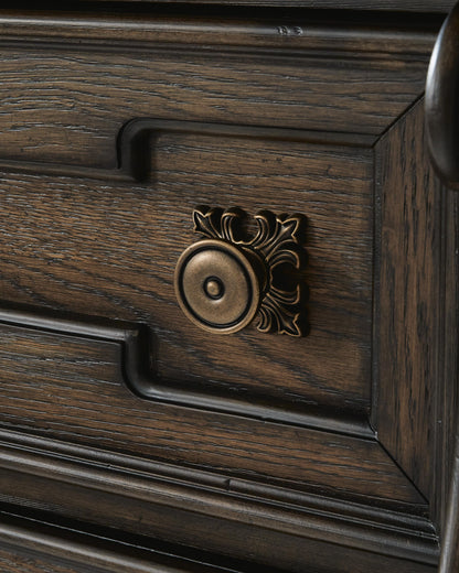 Maylee Dresser - B947-31 - finish or detail (supplier image 8)