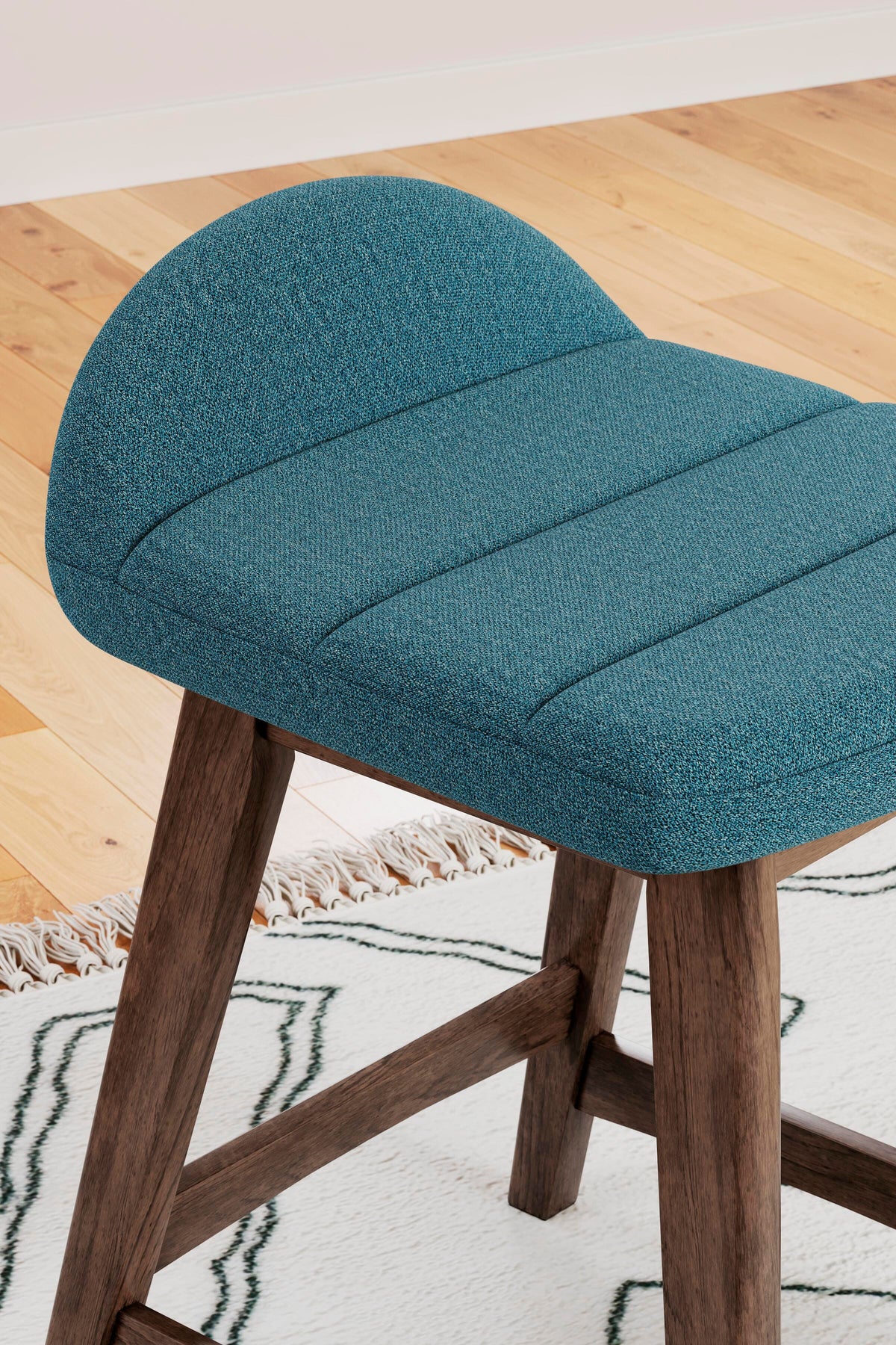Lyncott Bar Stools (Set of 2) - D615-324X2 - finish or detail (supplier image 9)