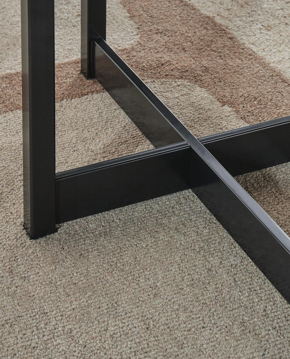 Tomtyn Dining Extension Table - D622-35 - finish or detail (supplier image 9)