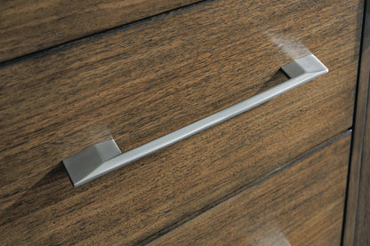 Marxmore Dining Server - D863-60 - finish or detail (supplier image 8)