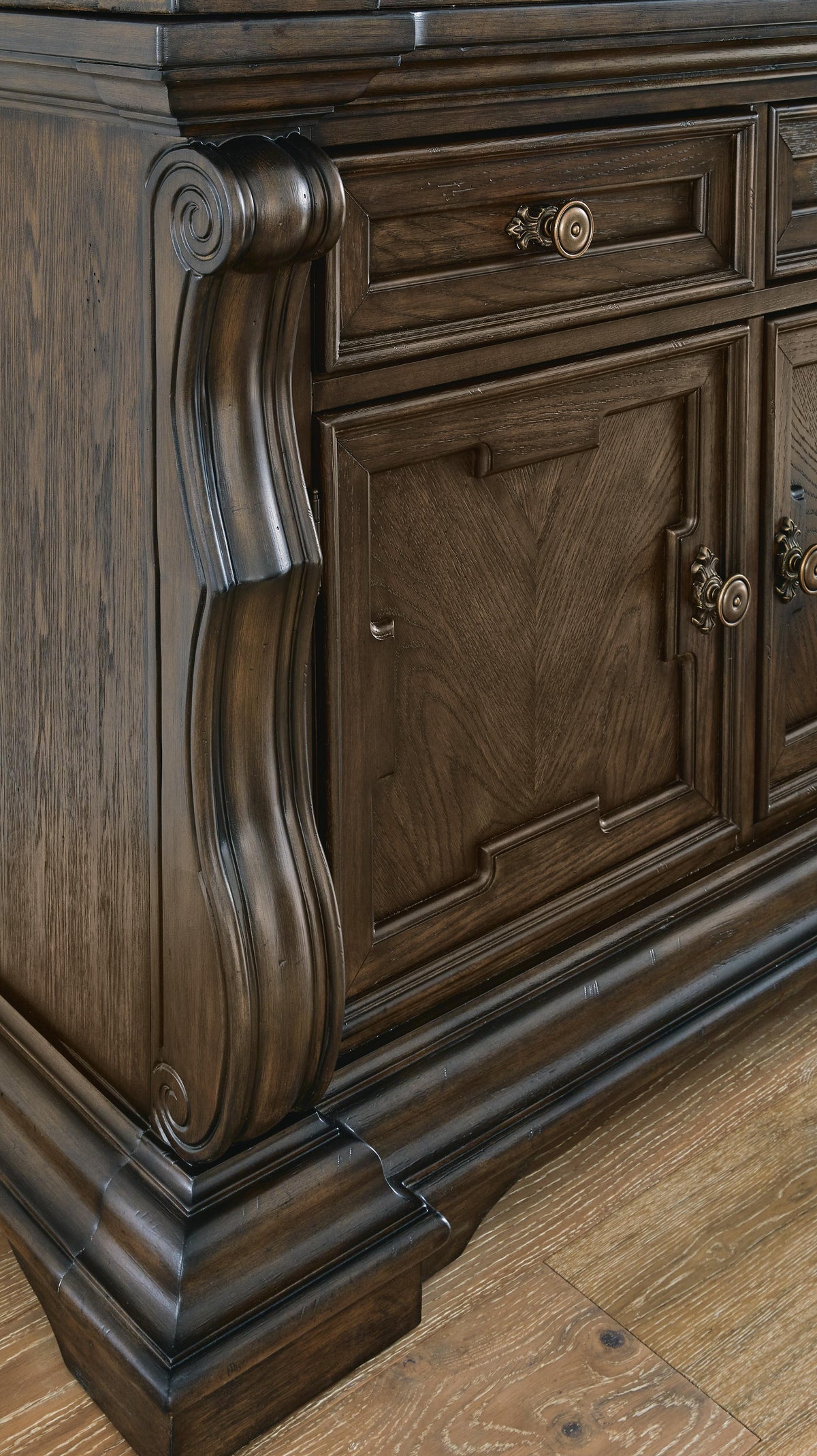 Maylee Dining Buffet - D947-80 - finish or detail (supplier image 6)