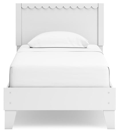 Hallityn Panel Platform Bed
