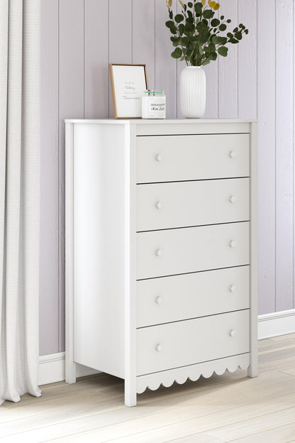 Hallityn Chest of Drawers - EB1810-245 - product view or room setting; only chest included (supplier image 2)