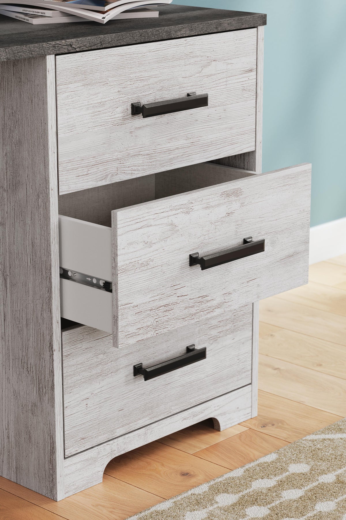 Shawburn 54" Home Office Desk - H4121-34 - finish or detail (supplier image 9)