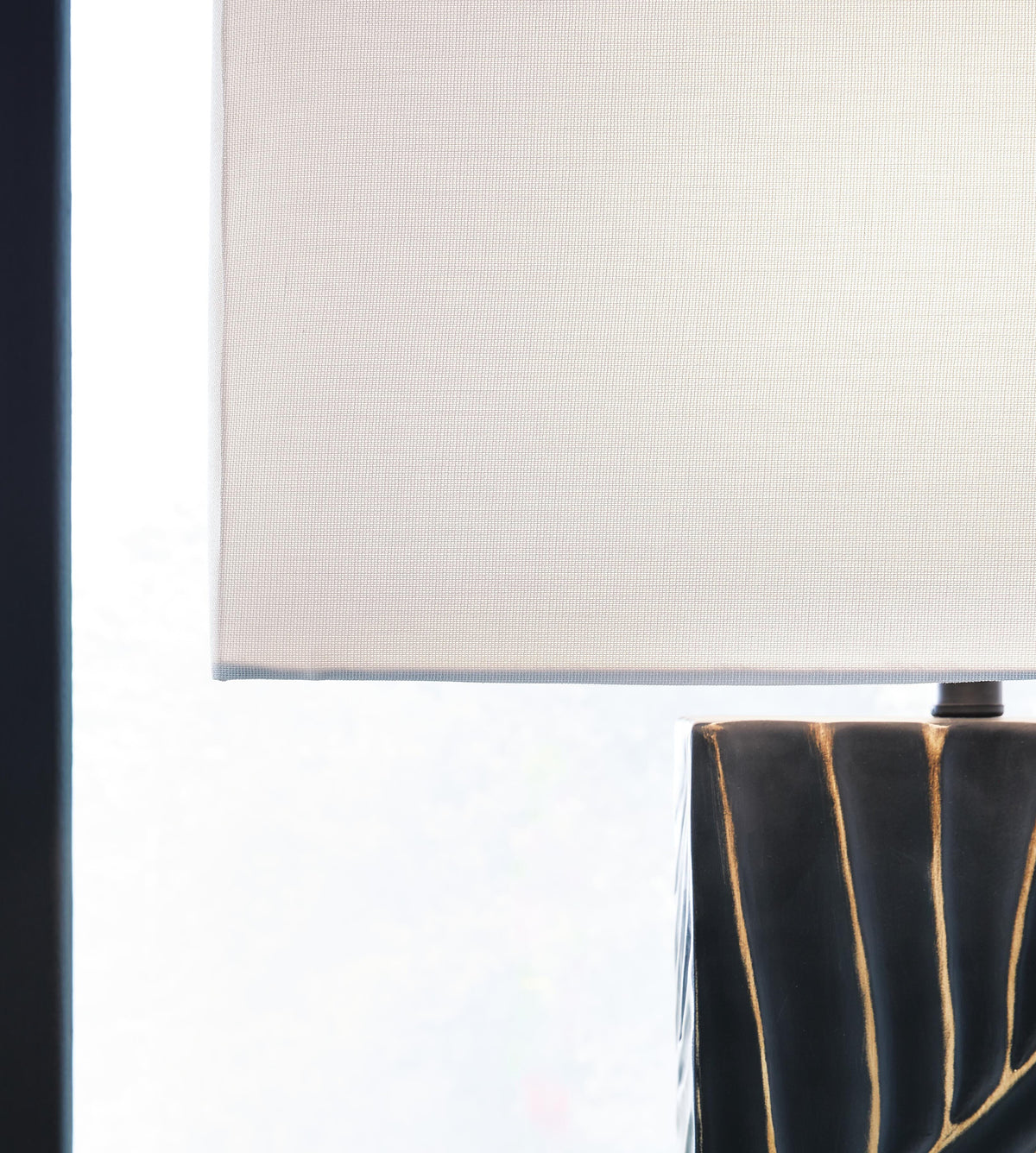 Bartlen Table Lamp - L235774 - finish or detail (supplier image 3)