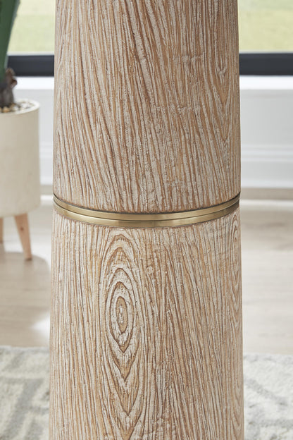 Gasparleigh Floor Lamp - L235811 - finish or detail (supplier image 3)