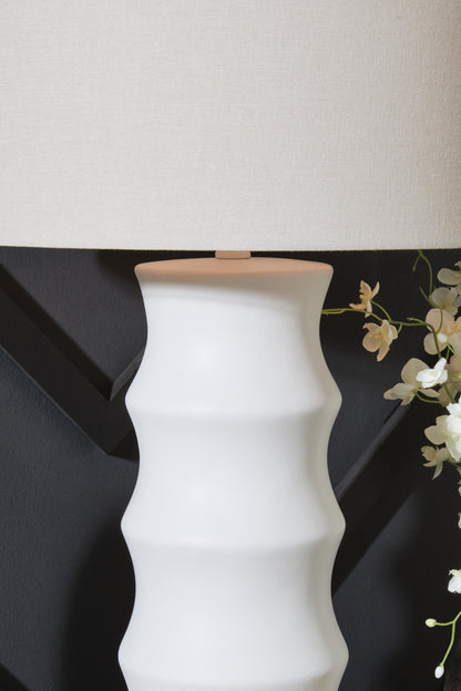 Veraleigh Table Lamp - L235854 - finish or detail (supplier image 3)