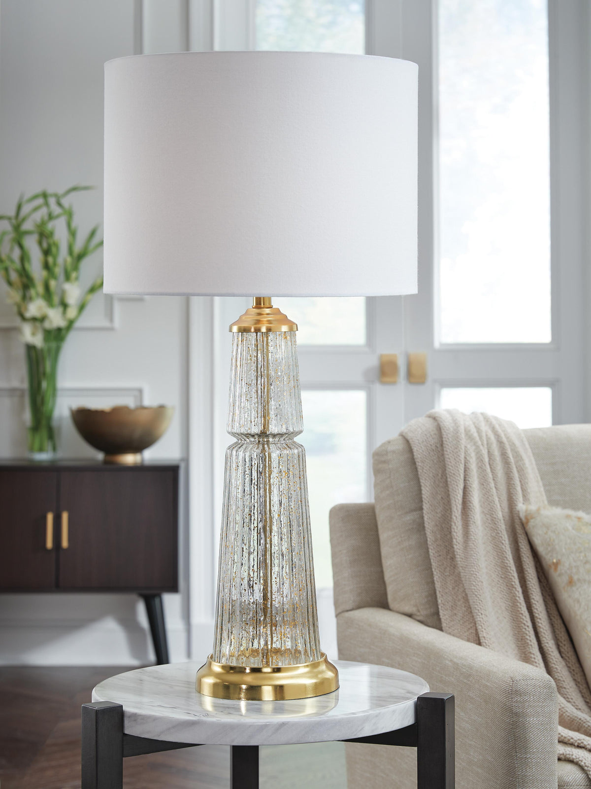 Bakersboro Table Lamp - L430884 - product view or room setting; only table lamp included (supplier image 2)