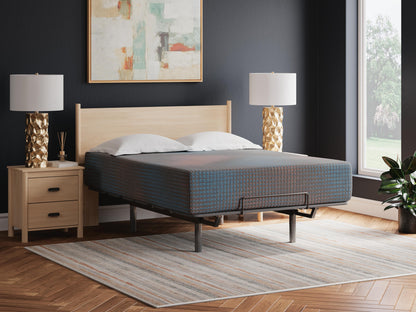 13 Inch Hybrid Hot Buy Mattress - M20751, M20741 - product view or room setting; only hybrid mattresse included (supplier image 11)