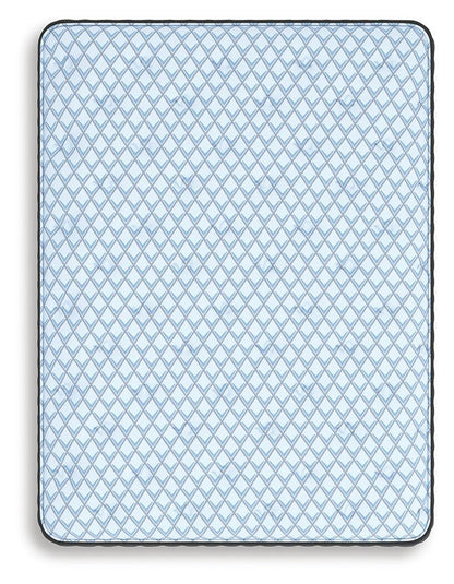 Destin Cove Plush Mattress - M33171, M33131, M33111, M33141, M33151, M33121 - product view or room setting; only hybrid mattresse included (supplier image 8)