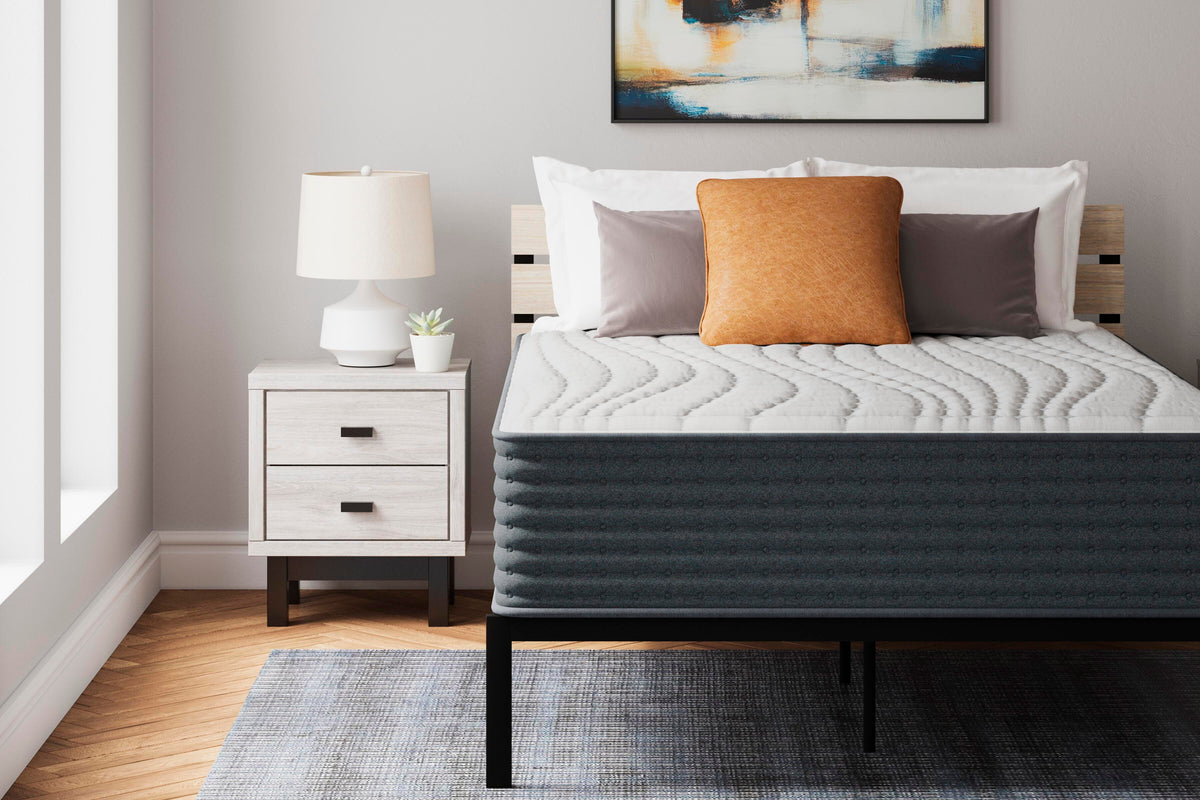 Hybrid 1400 Mattress - M43751 - product view or room setting; only hybrid mattresse included (supplier image 4)