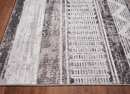 Henchester Area Rug - R405992 - finish or detail (supplier image 3)