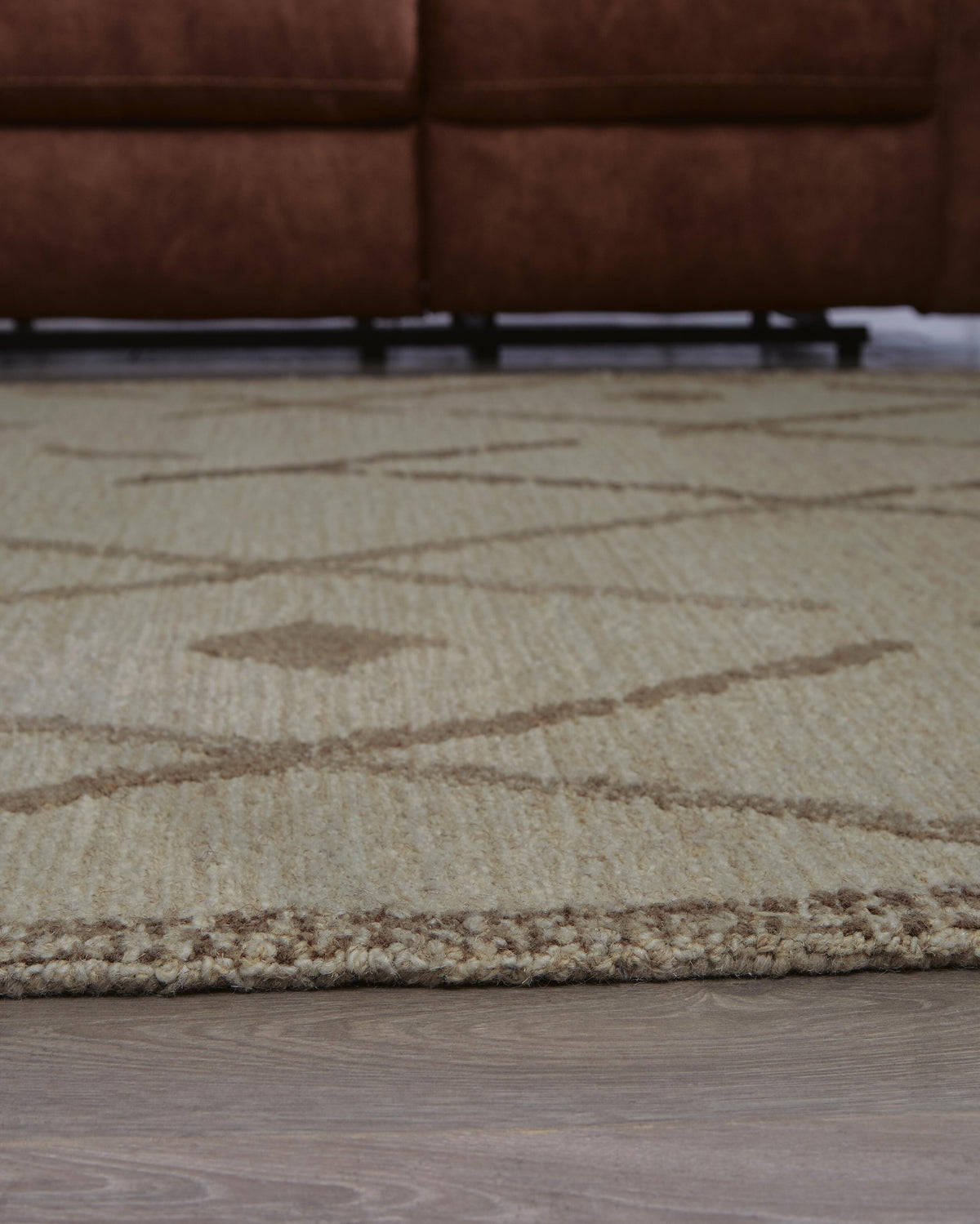 Guyford Area Rug - R406872 - finish or detail (supplier image 3)