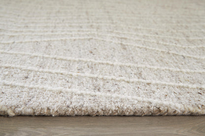 Varahill Area Rug - R406932, R406931 - finish or detail (supplier image 3)