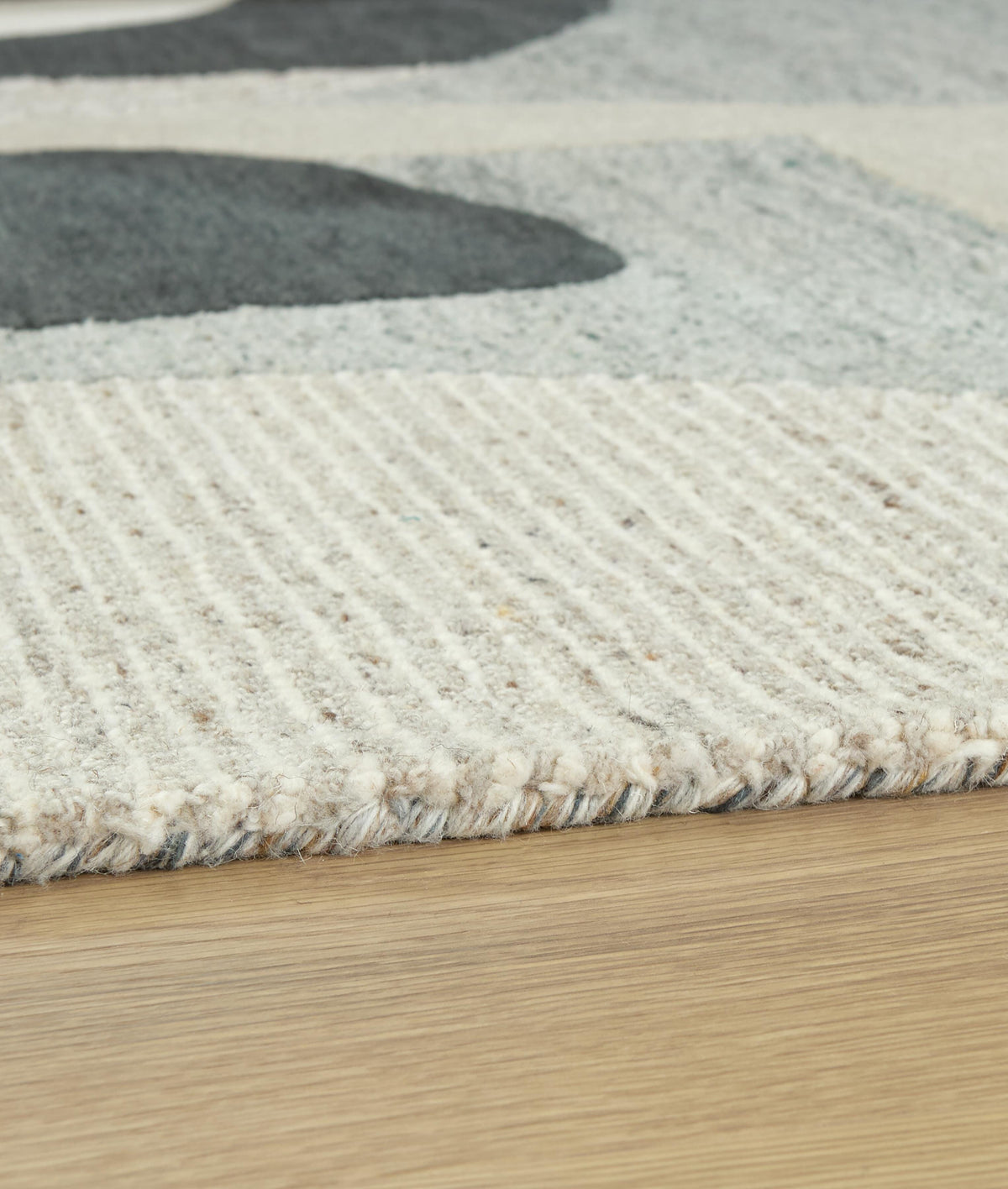 Edrickhill Area Rug - R407121, R407122 - finish or detail (supplier image 3)