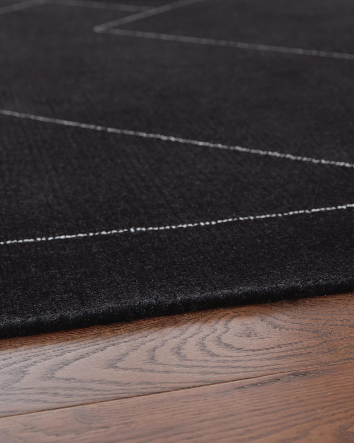 Marav Area Rug - R407531, R407532 - finish or detail (supplier image 3)
