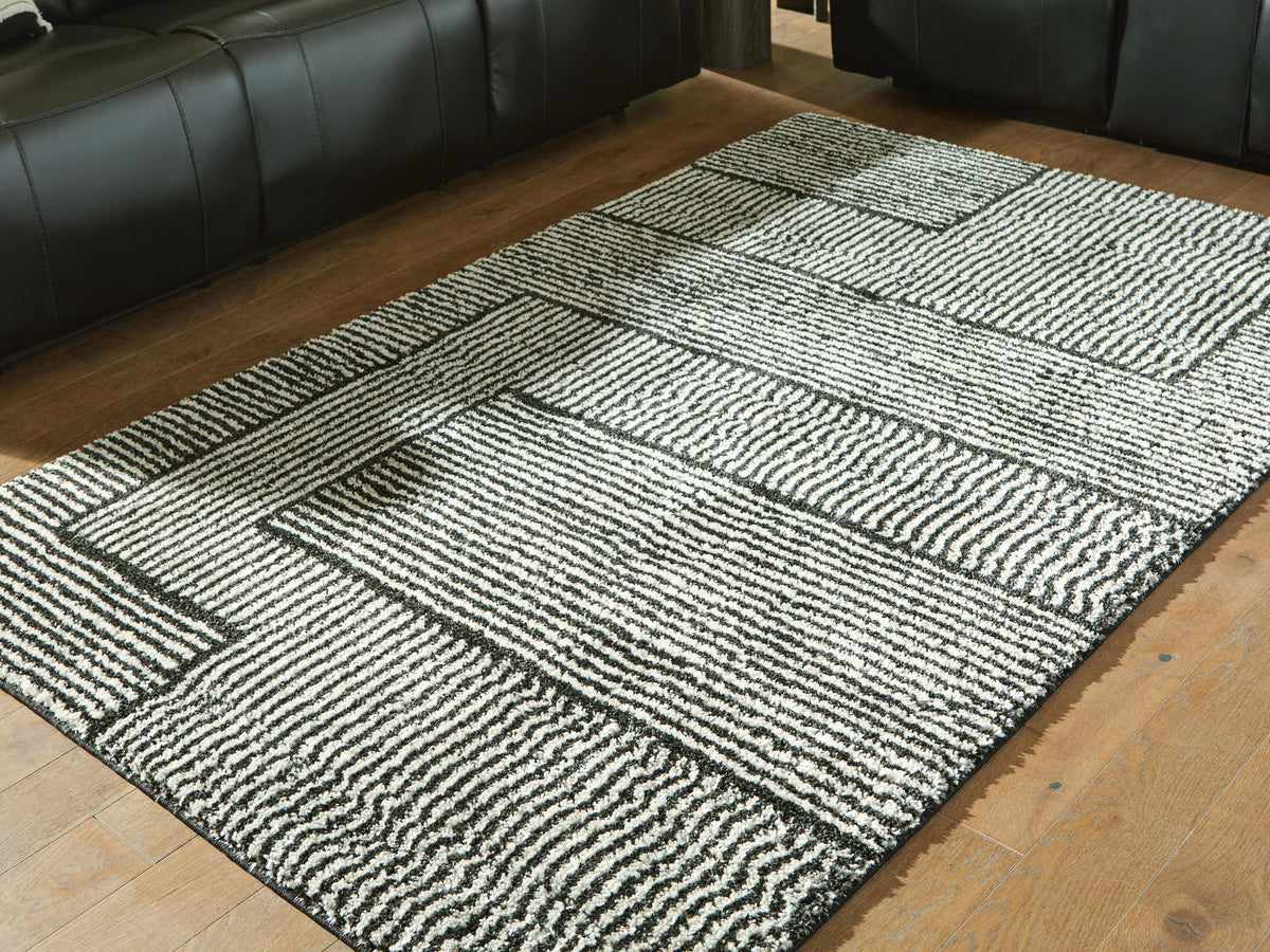 Kurtmen 5' x 7' Area Rug