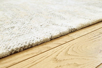 Raif Area Rug - R408081, R408082, R408080 - finish or detail (supplier image 3)