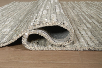 Eljory Area Rug - R408202, R408201, R408200 - finish or detail (supplier image 4)