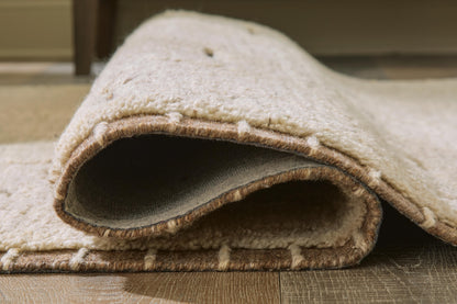 Clayman Area Rug - R408341, R408342, R408340 - finish or detail (supplier image 4)