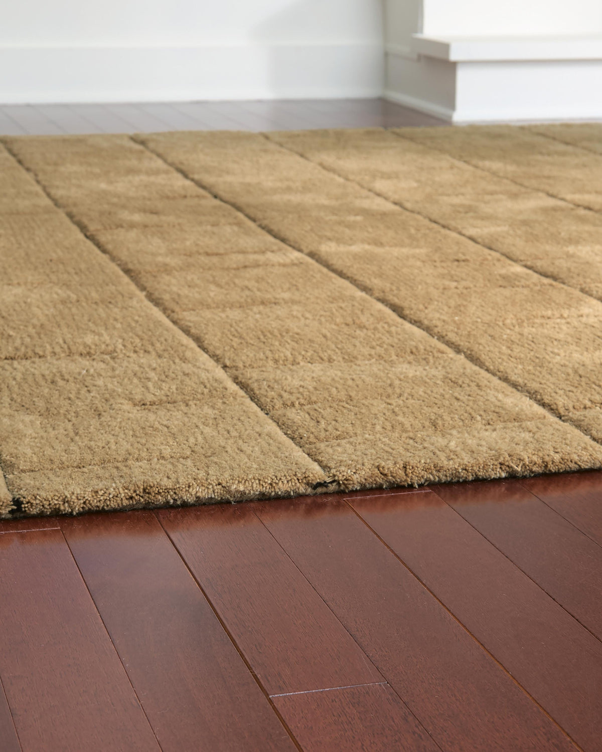 Luzmont Area Rug - R408370, R408372, R408371 - finish or detail (supplier image 3)