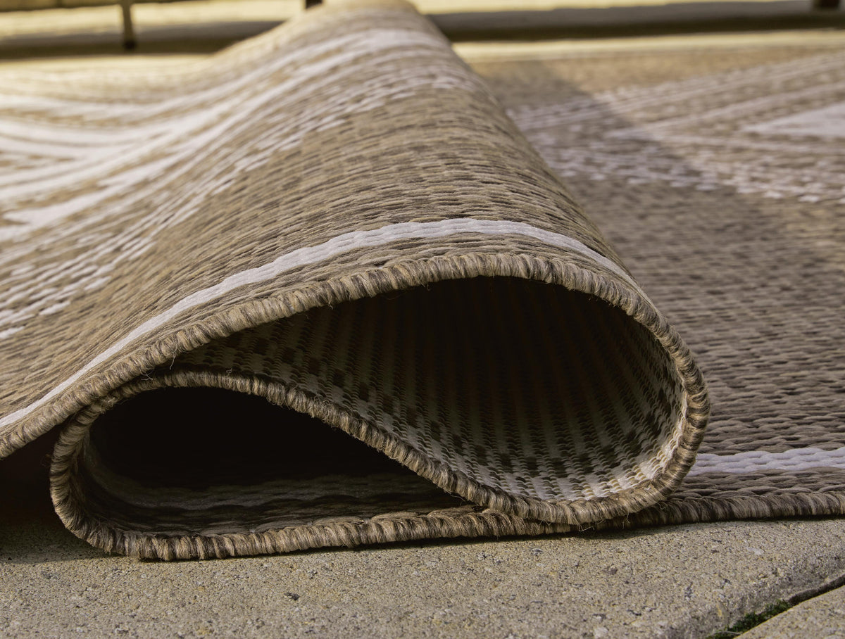 Dunsler Area Rug - R900012, R900011 - finish or detail (supplier image 4)