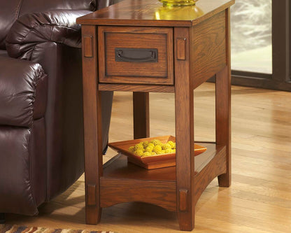 Breegin Chairside End Table - T007-319 - product view or room setting; only end table included (supplier image 23)