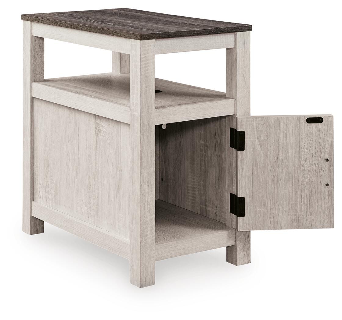 Fendenmore Chairside End Table - T190-217 - product view or room setting; only end table included (supplier image 21)