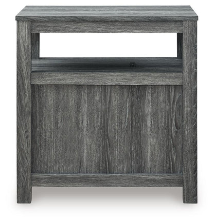 Fendenmore Chairside End Table - T190-317 - product view or room setting; only end table included (supplier image 5)