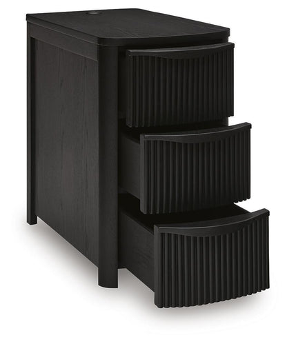 Camdill Chairside End Table - T208-117 - product view or room setting; only end table included (supplier image 3)