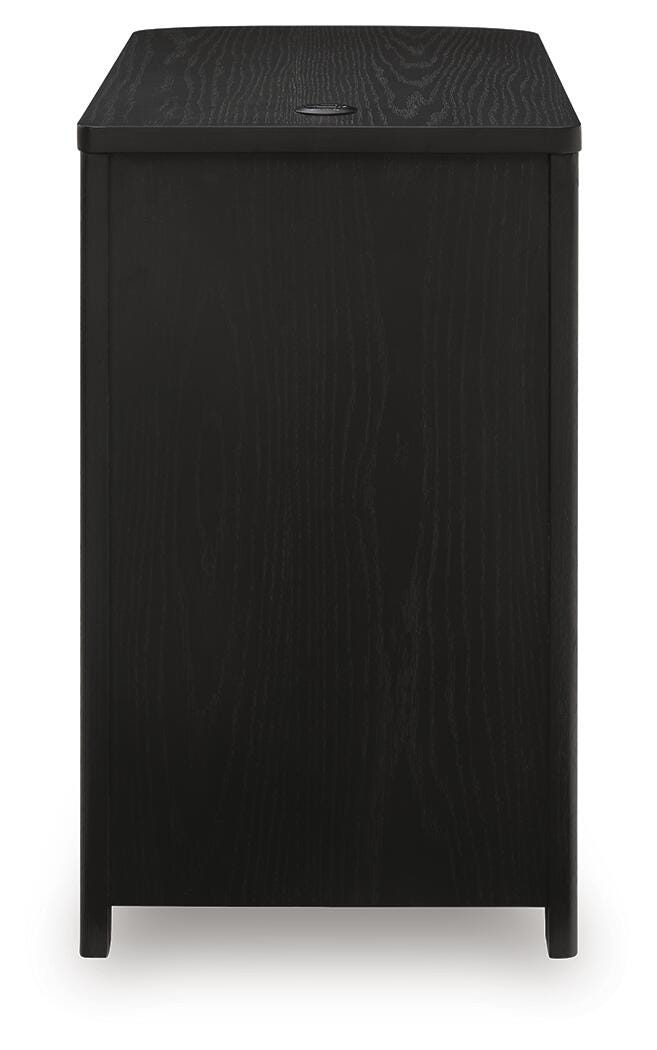 Camdill Chairside End Table - T208-117 - product view or room setting; only end table included (supplier image 6)