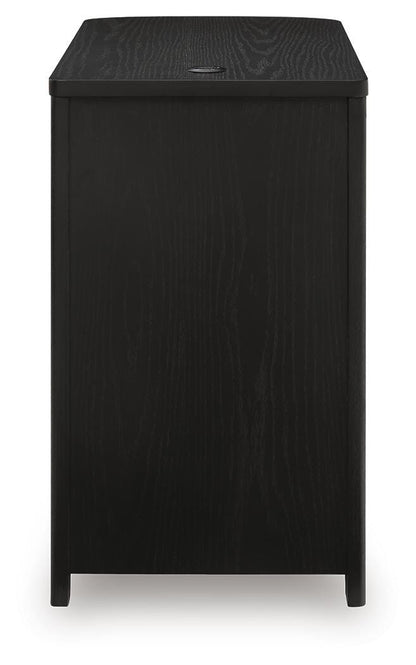 Camdill Chairside End Table - T208-117 - product view or room setting; only end table included (supplier image 6)