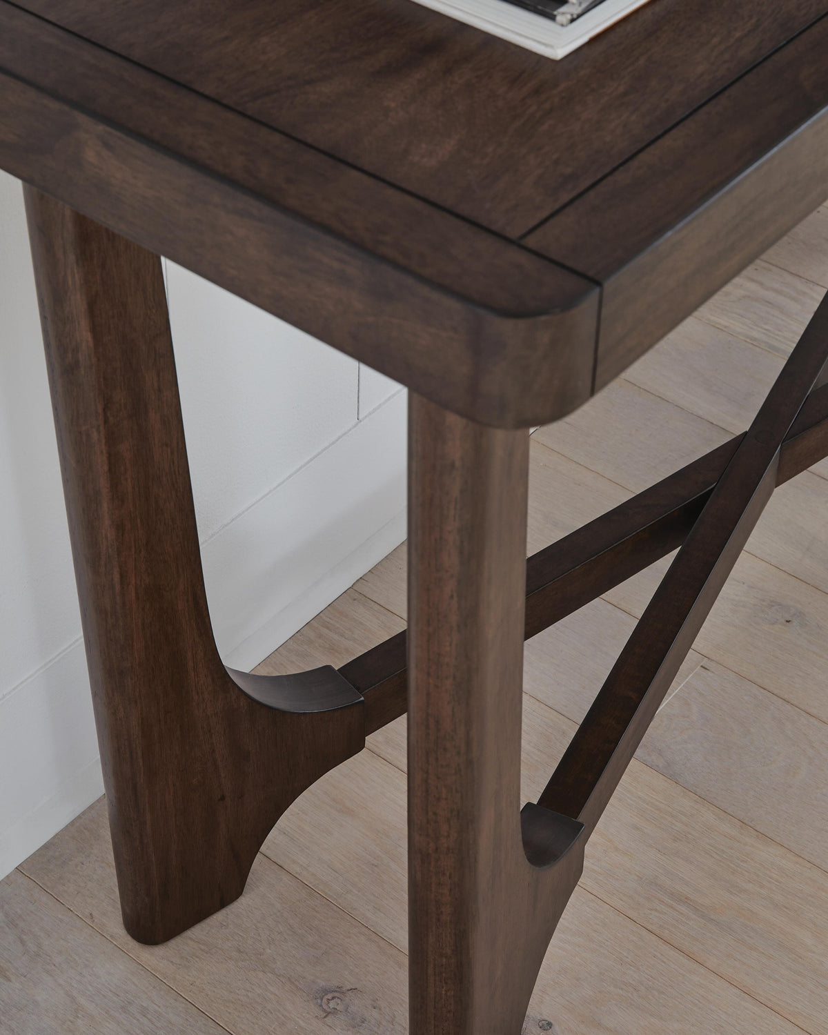 Korestone Sofa Table - T438-4 - finish or detail (supplier image 5)