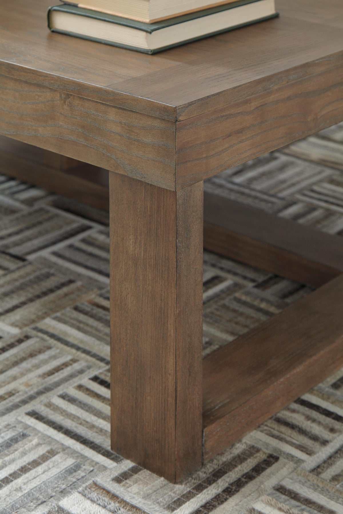 Cariton Coffee Table and 2 End Tables - T471T1 - finish or detail (supplier image 8)