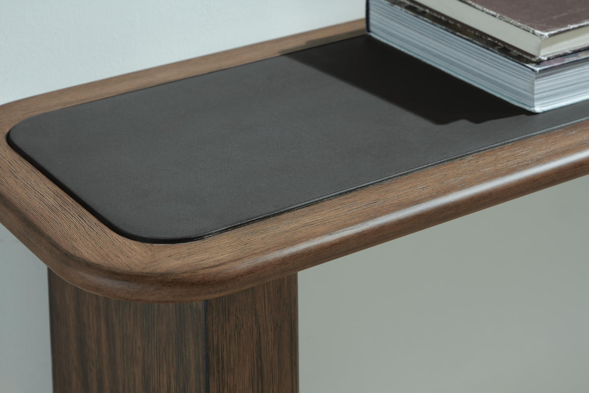 Dontayne Sofa Table - T563-4 - finish or detail (supplier image 5)