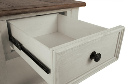 Bolanburg End Table - T637-3 - finish or detail (supplier image 7)