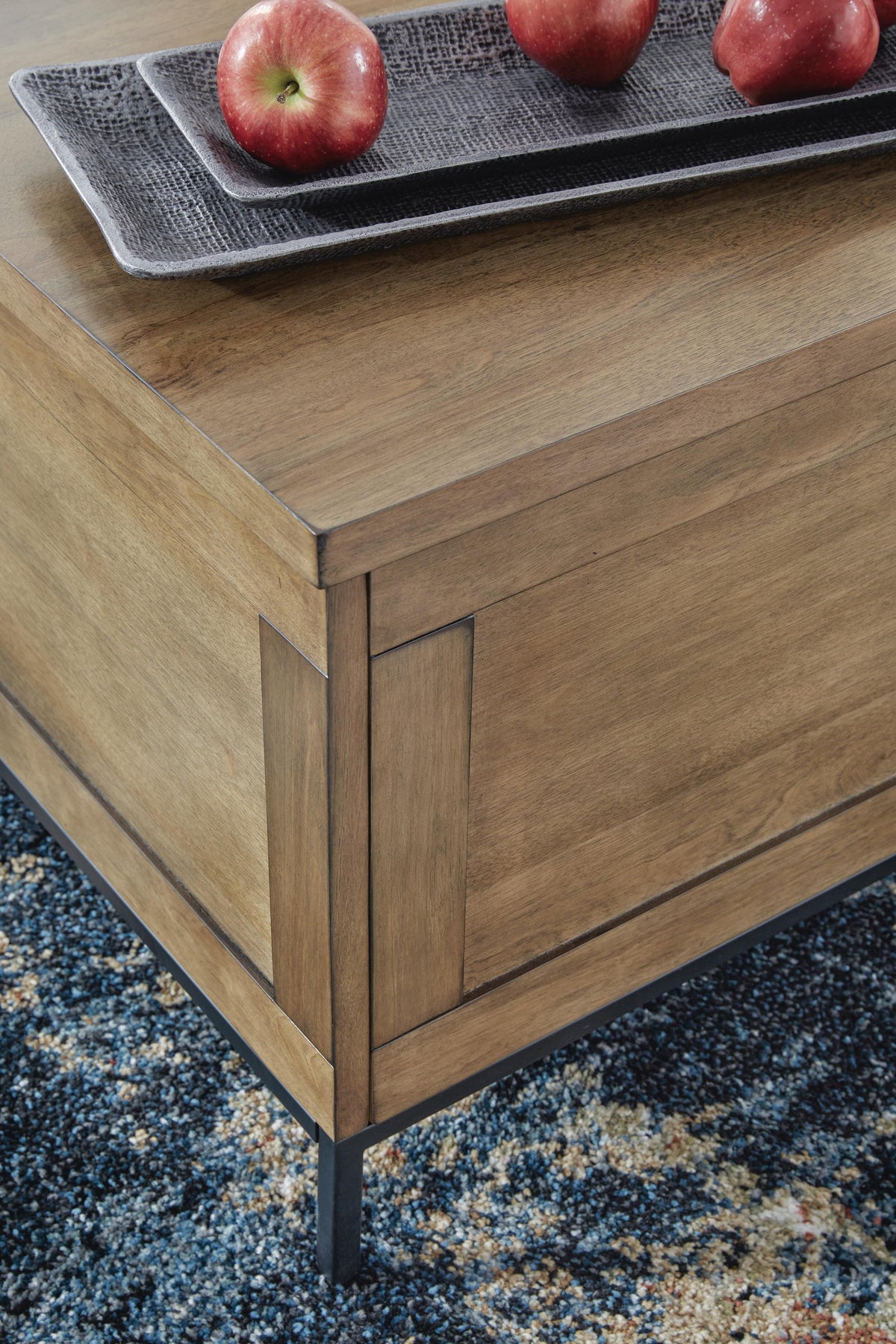 Torlanta Coffee Table and 2 End Tables - T686T1 - finish or detail (supplier image 15)