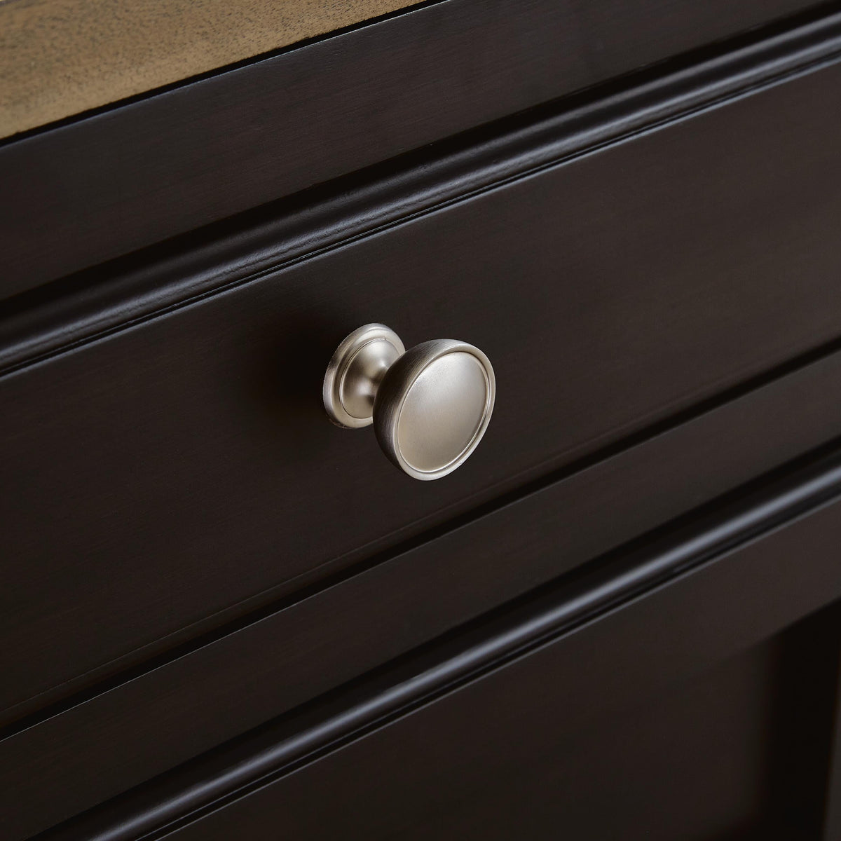 Drazmine End Table - T734-3 - finish or detail (supplier image 10)
