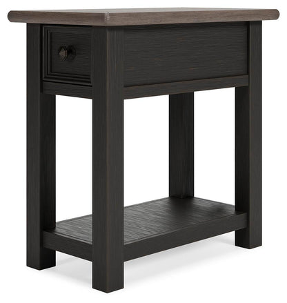 Tyler Creek Chairside End Table - T736-107 - product view or room setting; only end table included (supplier image 6)