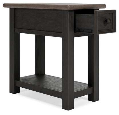 Tyler Creek Chairside End Table - T736-107 - product view or room setting; only end table included (supplier image 3)