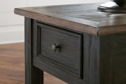 Tyler Creek End Table - T736-3 - finish or detail (supplier image 9)