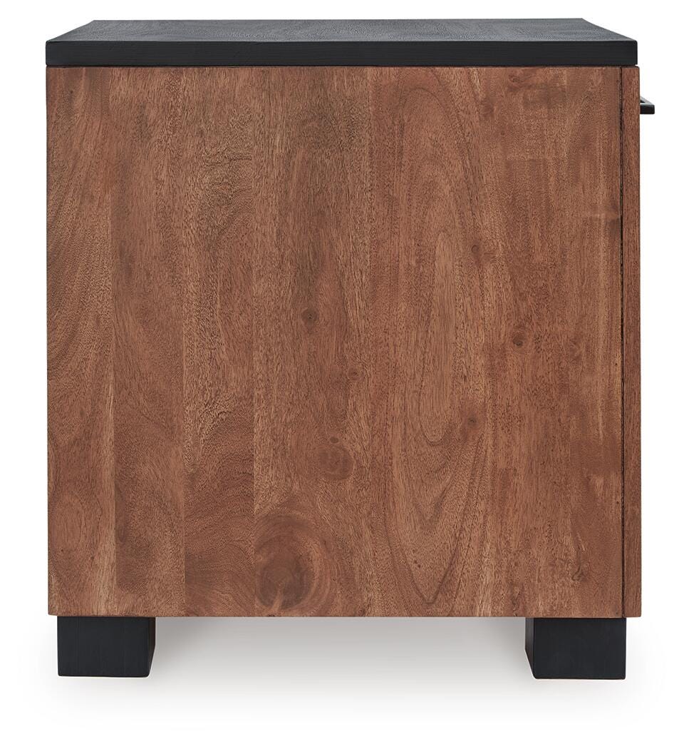 Kallari Chairside End Table - T737-7 - product view or room setting; only end table included (supplier image 5)