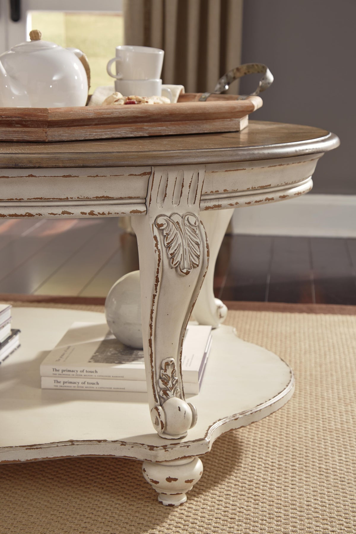 Realyn Coffee Table - T743-0 - finish or detail (supplier image 6)