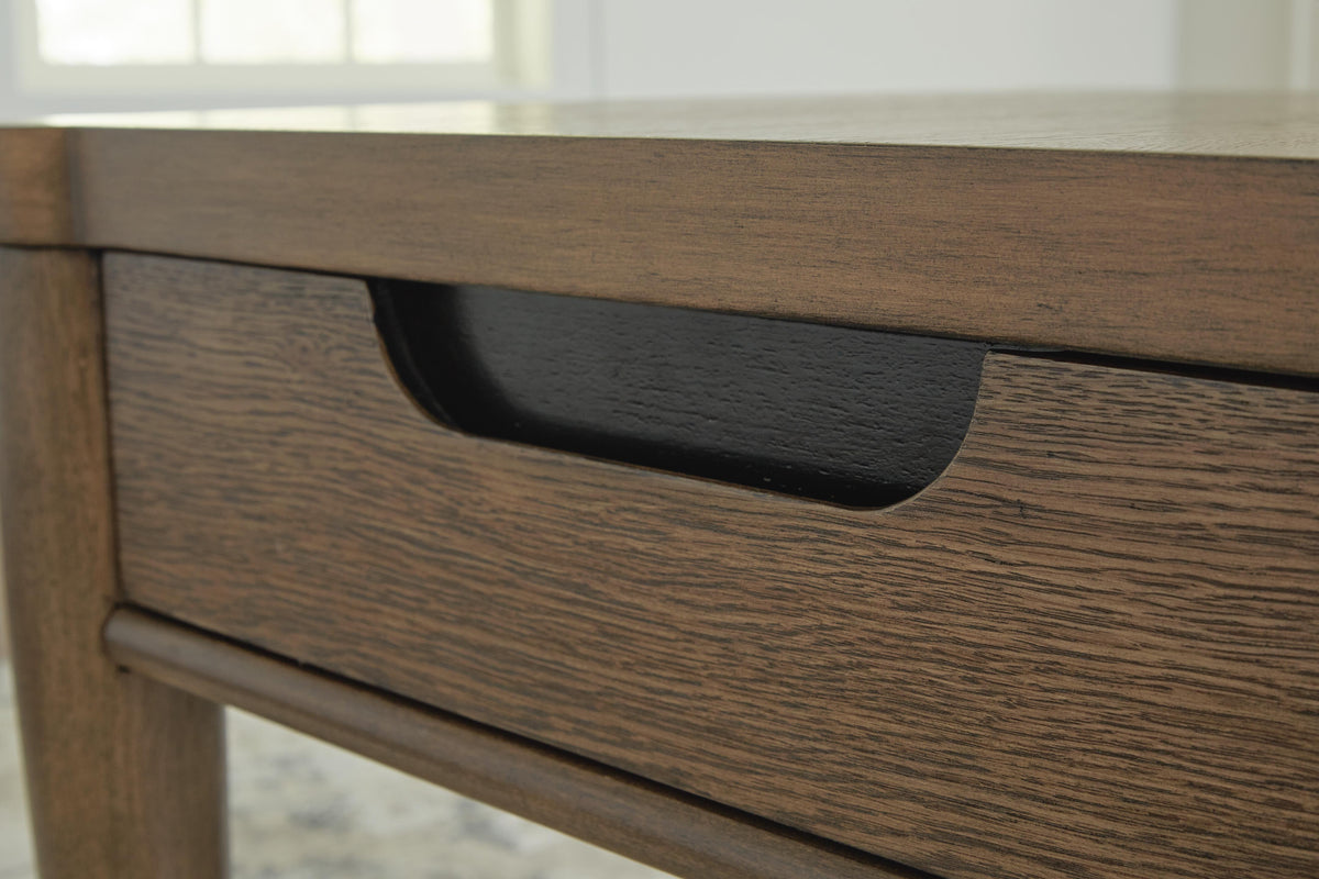 Roanhowe Coffee Table and 2 End Tables - T769T1 - finish or detail (supplier image 17)