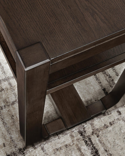 Breckington Sofa Table - T856-4 - finish or detail (supplier image 5)